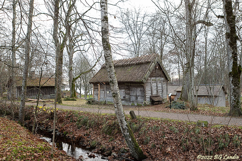 Gamla byggnader i Gräfsnäs slottspark