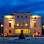 Nolhaga slott by night