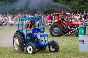 Bilder från traktorrace i Södra Lundby 160729